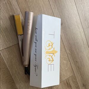TYME Gold Hair Styling Tool